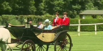 Royal Procession at Royal Ascot 2022 Day 1!